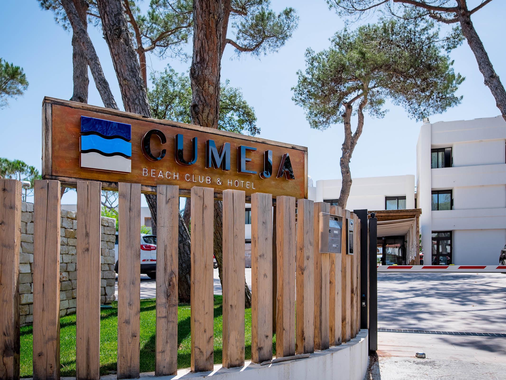 Cumeja Beach Club & Hotel Baia Domizia Ngoại thất bức ảnh