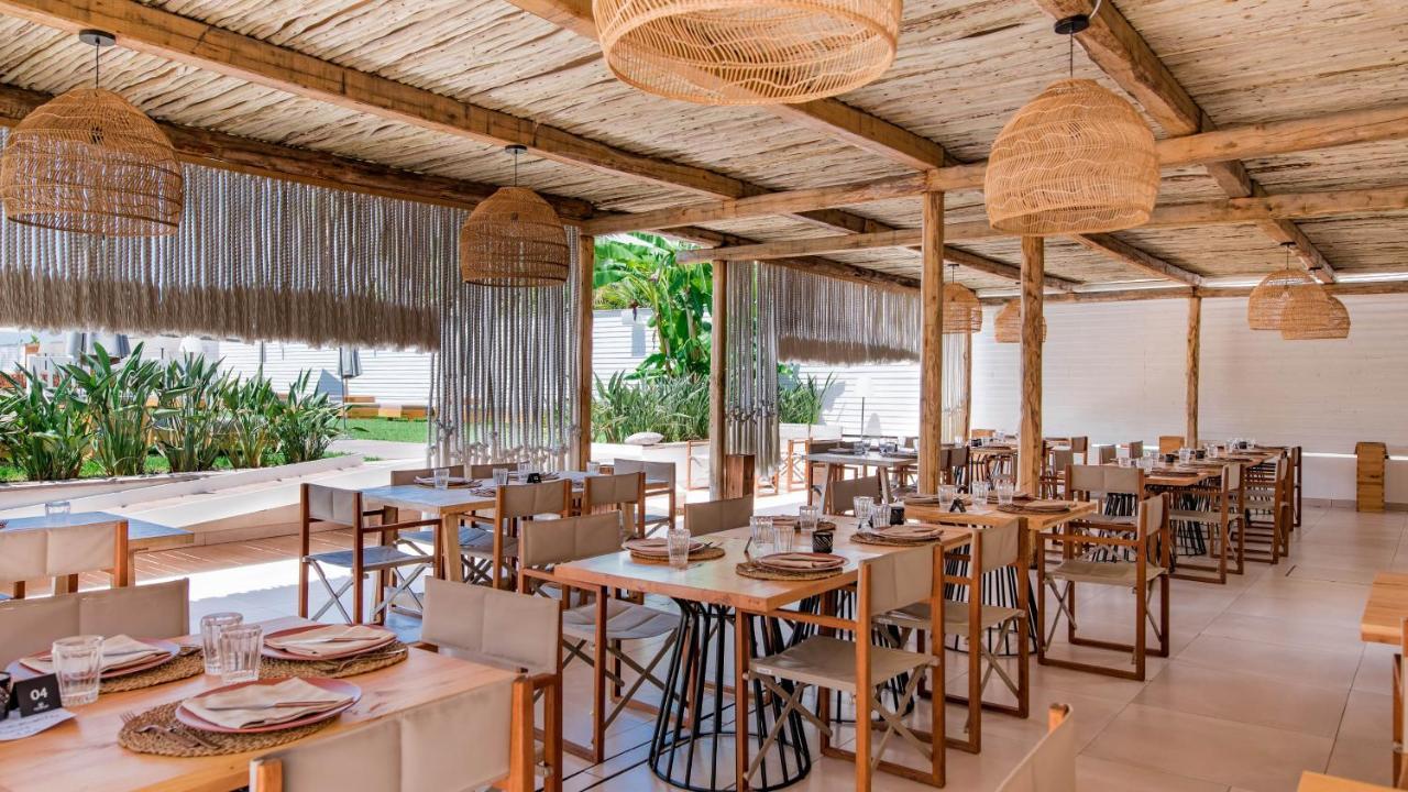 Cumeja Beach Club & Hotel Baia Domizia Ngoại thất bức ảnh
