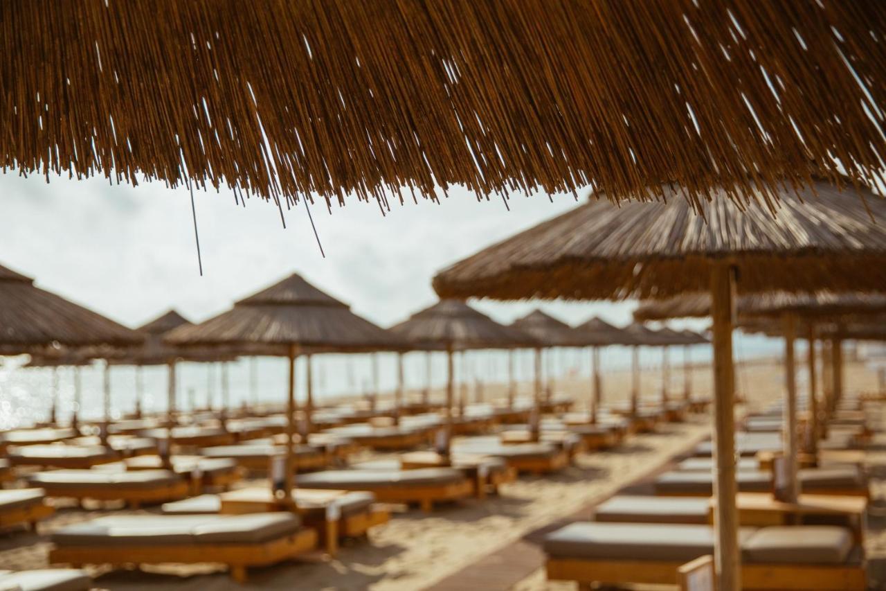 Cumeja Beach Club & Hotel Baia Domizia Ngoại thất bức ảnh