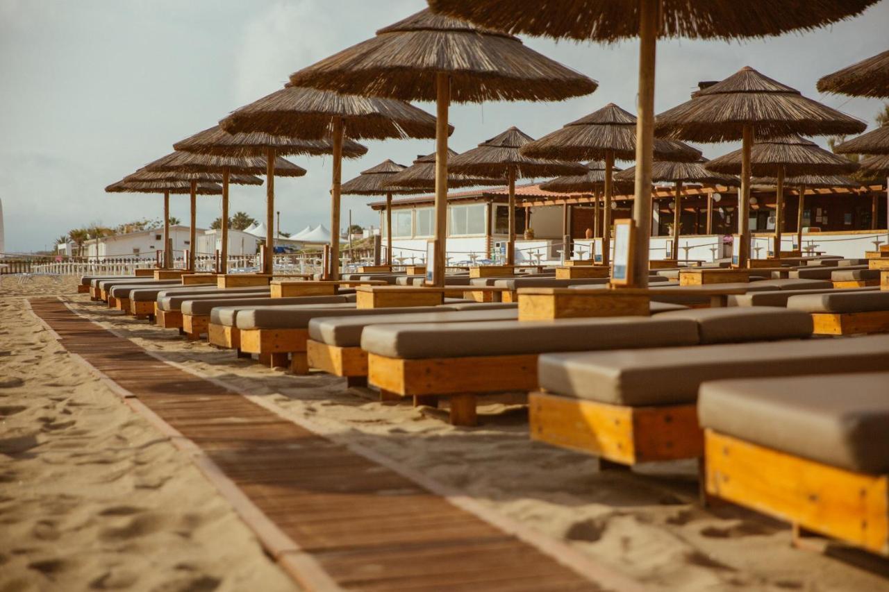 Cumeja Beach Club & Hotel Baia Domizia Ngoại thất bức ảnh